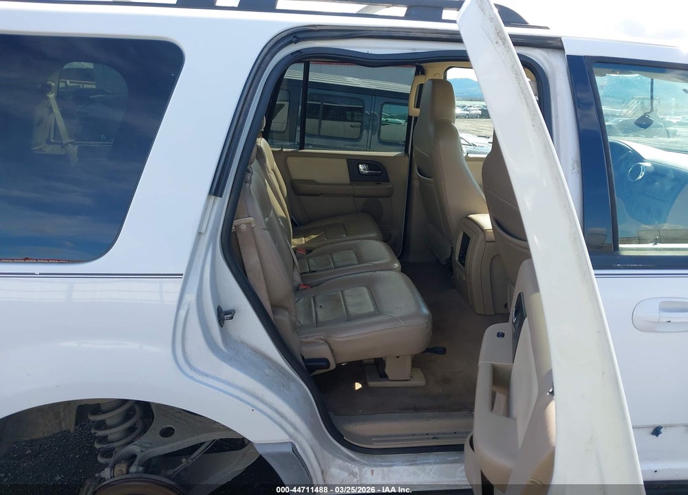 2005 FORD EXPEDITION NBX/XLT VIN: 1FMPU16585LA57768