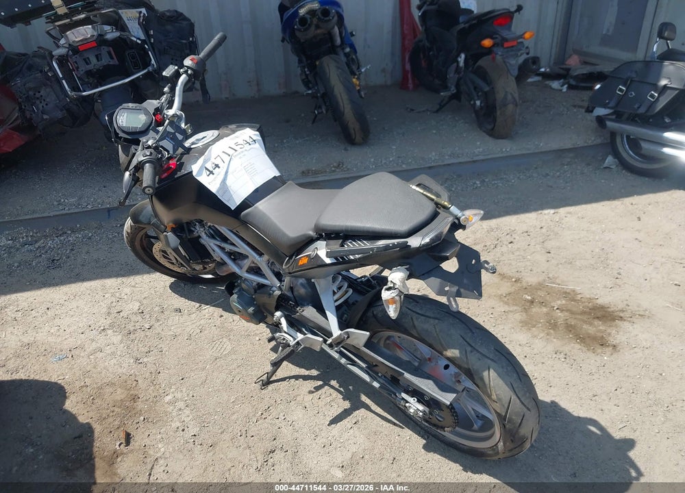 2016 KTM RC 390 VIN: MD2JGJ401GC281342