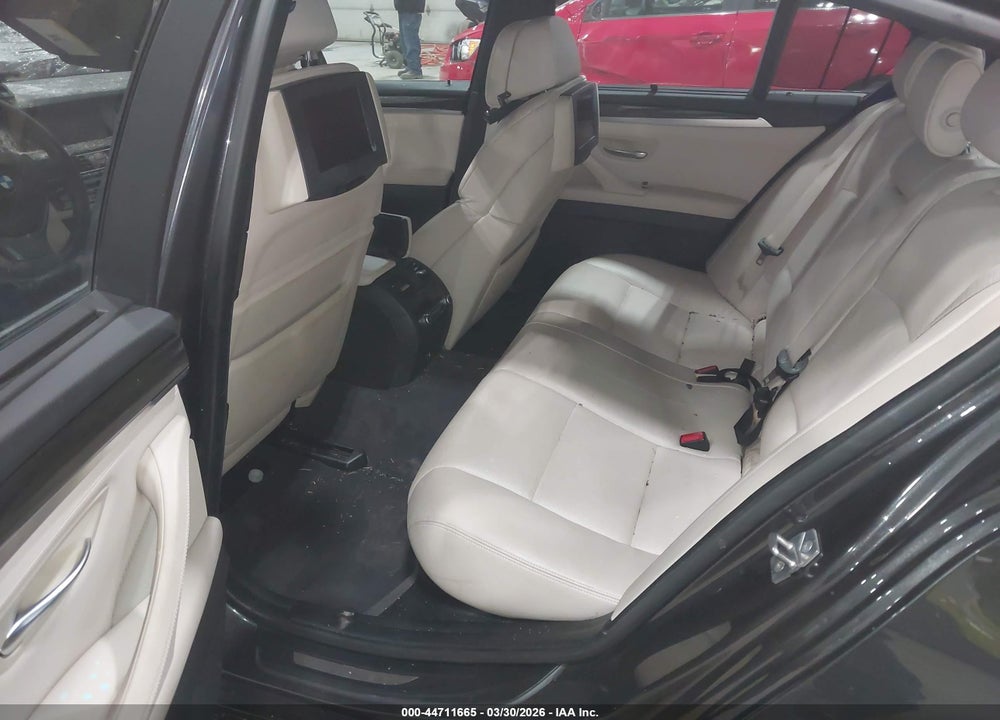 2011 BMW 550I VIN: WBAFR9C5XBC758678