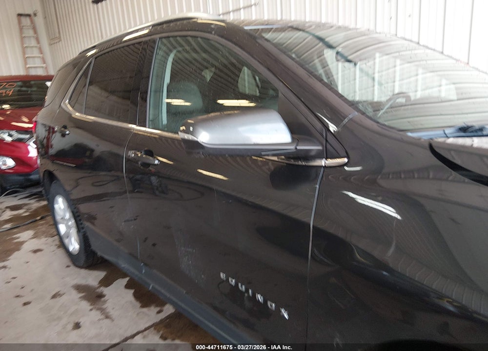 2019 CHEVROLET EQUINOX LT VIN: 2GNAXKEV5K6153989