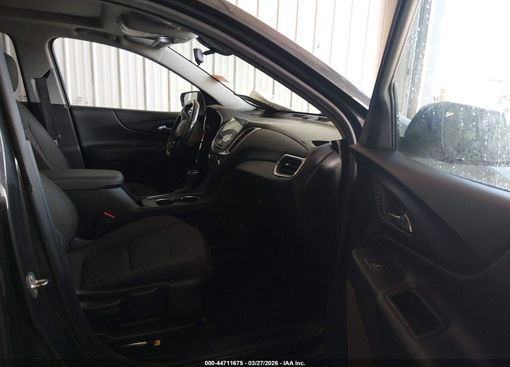 2019 CHEVROLET EQUINOX LT VIN: 2GNAXKEV5K6153989