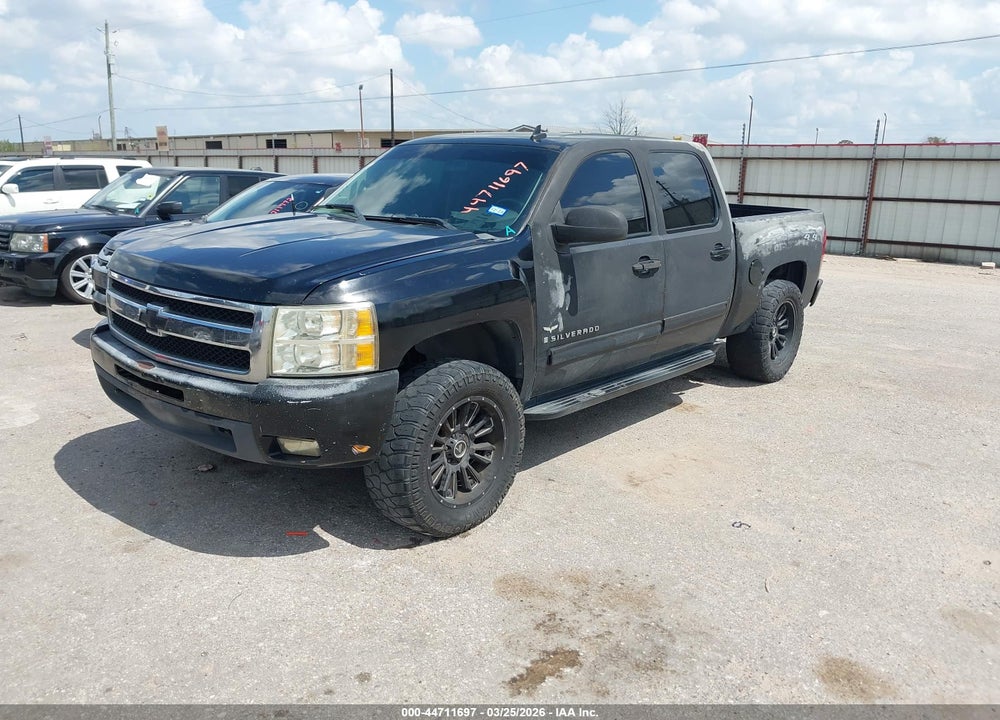 2011 CHEVROLET SILVERADO 1500 LT VIN: 3GCPKSE3XBG232580