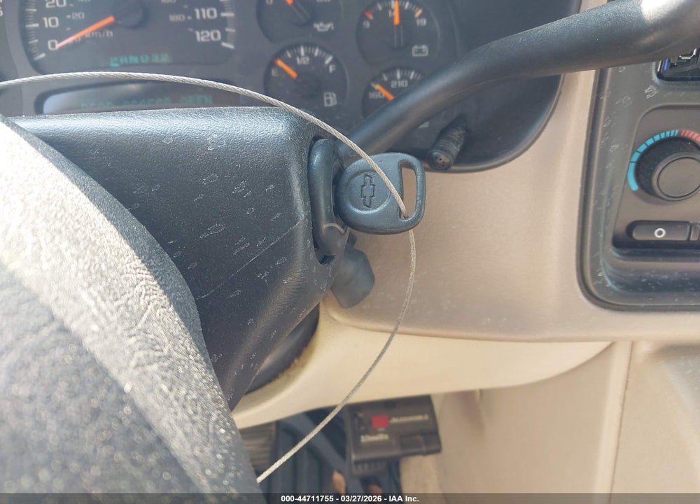 2003 CHEVROLET SUBURBAN 1500 LT VIN: 3GNEC16Z63G197997