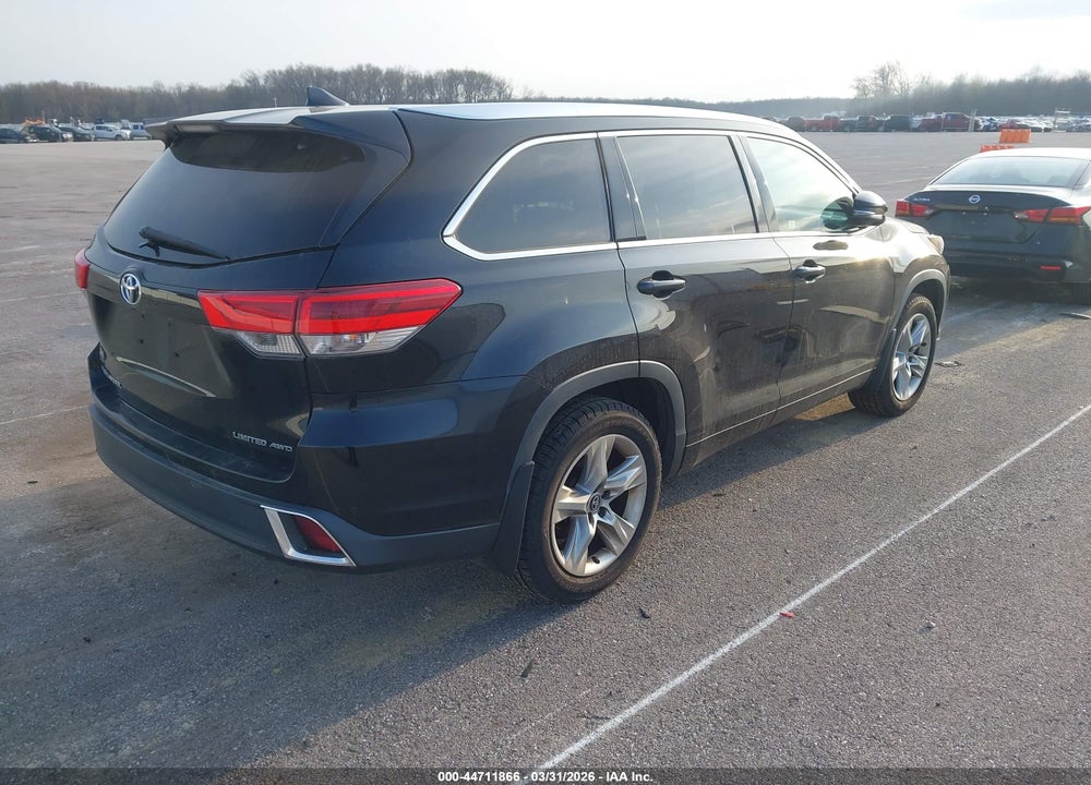 2017 TOYOTA HIGHLANDER LIMITED VIN: 5TDDZRFH5HS382592