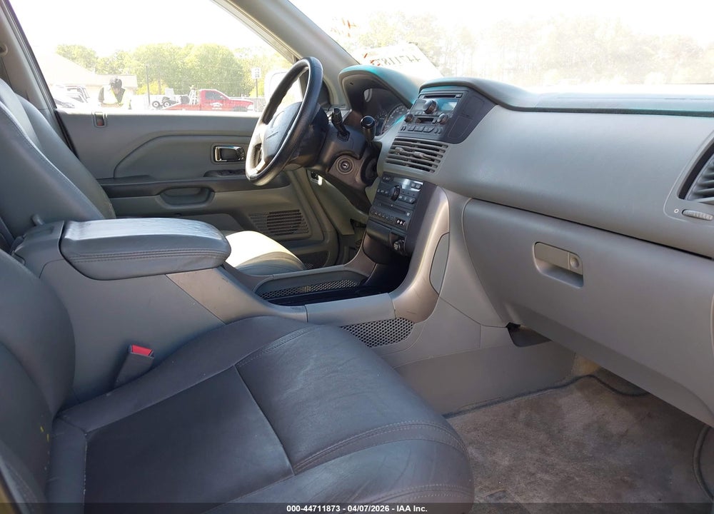 2003 HONDA PILOT EX VIN: 2HKYF184X3H537111