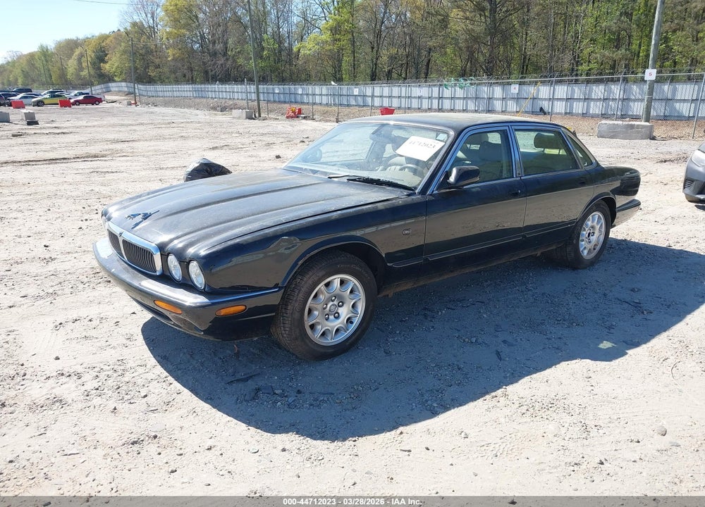 2001 JAGUAR XJ8 VIN: SAJDA14C01LF33687