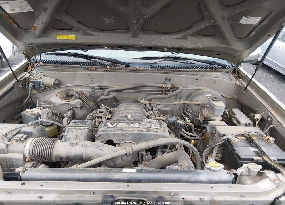 2005 TOYOTA TUNDRA SR5 V8 VIN: 5TBDT44145S485601