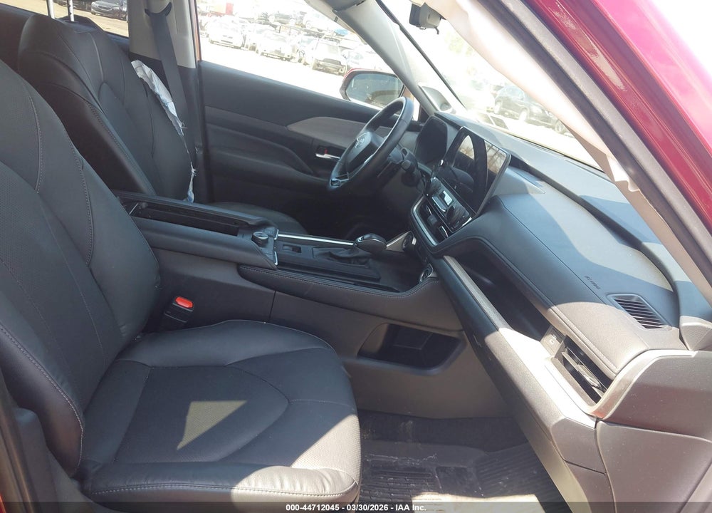 2024 TOYOTA GRAND HIGHLANDER PLATINUM VIN: 5TDAAAB58RS053264