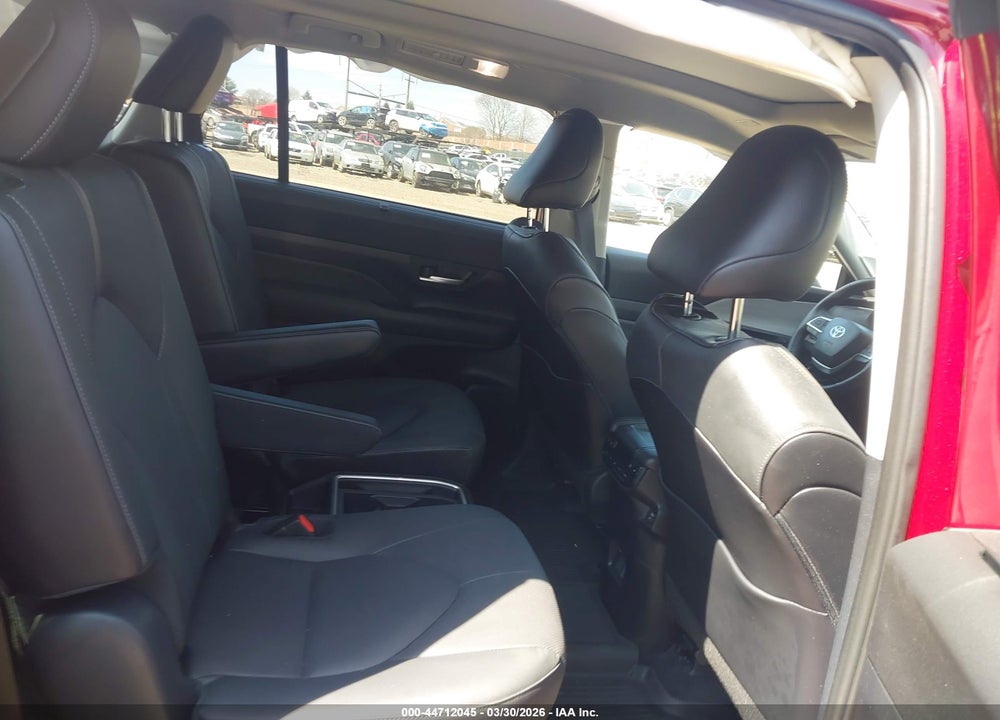 2024 TOYOTA GRAND HIGHLANDER PLATINUM VIN: 5TDAAAB58RS053264