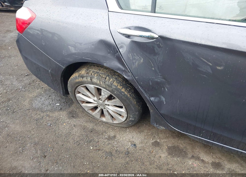 2015 HONDA ACCORD EX VIN: 1HGCR2F75FA131027