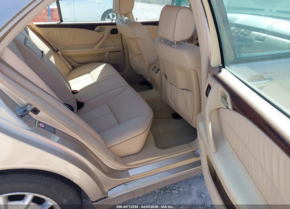 2001 MERCEDES-BENZ E 320 VIN: WDBJF65J51B213473