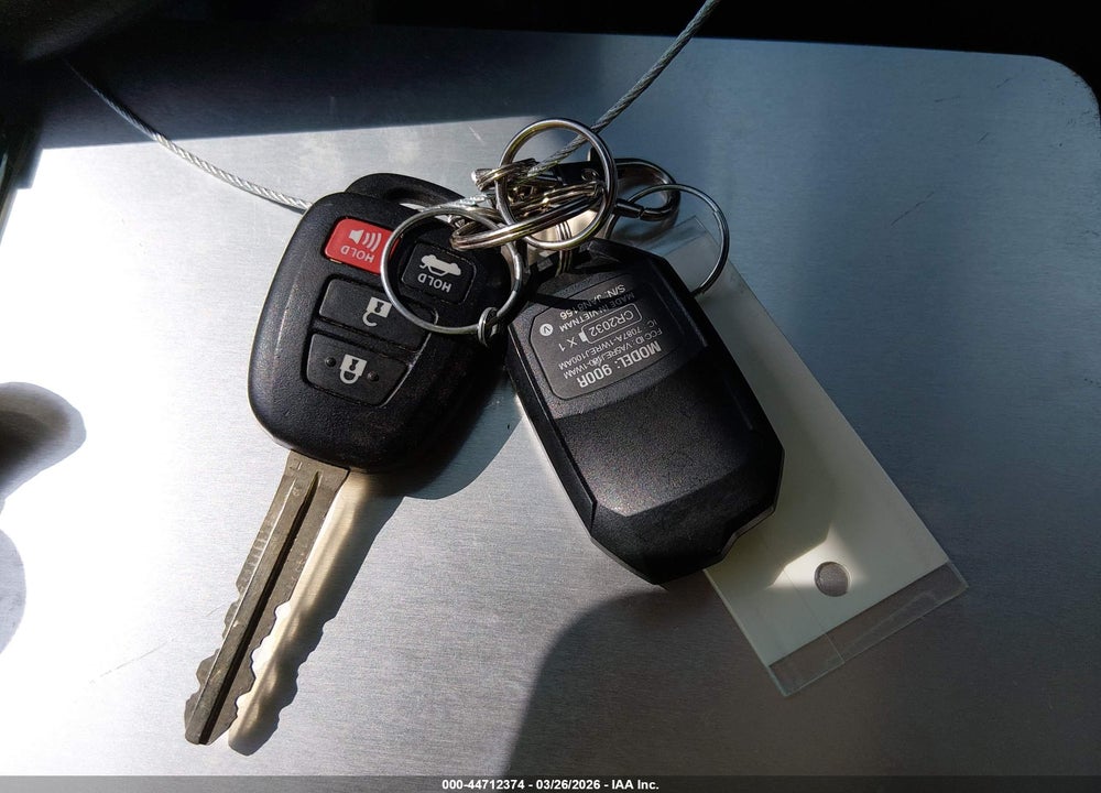 2019 TOYOTA COROLLA SE VIN: 2T1BURHE2KC202462