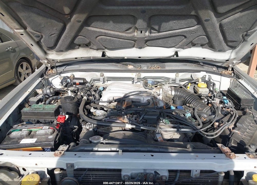 2002 NISSAN PATHFINDER SE VIN: JN8DR09YX2W705635