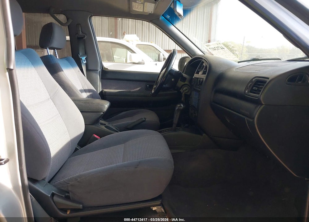 2002 NISSAN PATHFINDER SE VIN: JN8DR09YX2W705635