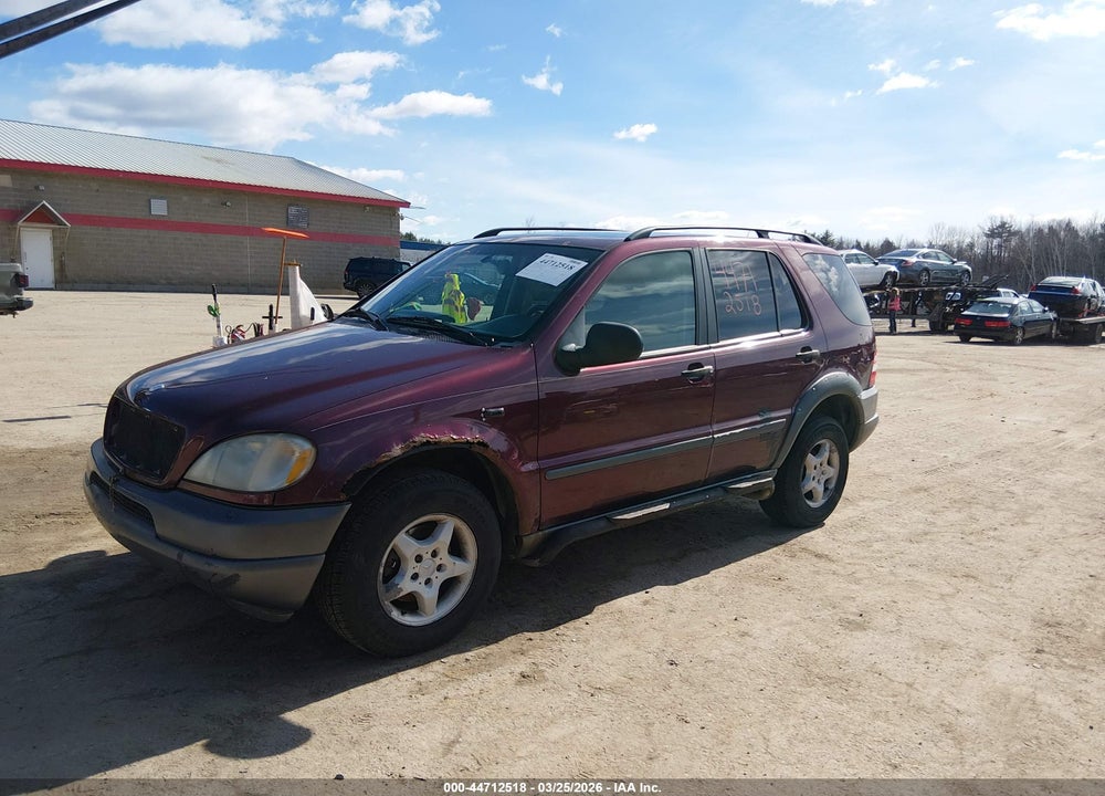 1999 MERCEDES-BENZ ML 320 VIN: 4JGAB54E1XA054831