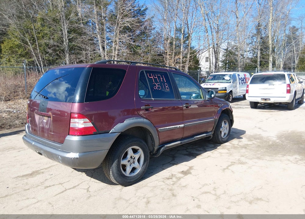 1999 MERCEDES-BENZ ML 320 VIN: 4JGAB54E1XA054831
