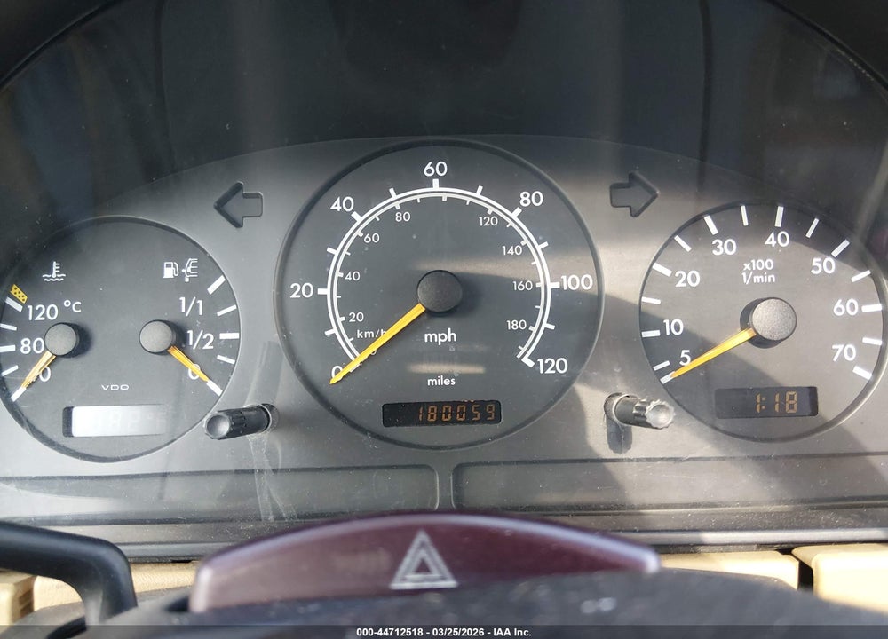1999 MERCEDES-BENZ ML 320 VIN: 4JGAB54E1XA054831