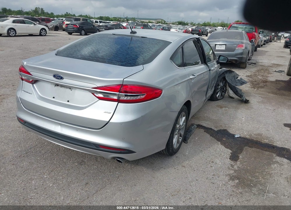 2017 FORD FUSION SE VIN: 3FA6P0H75HR408549