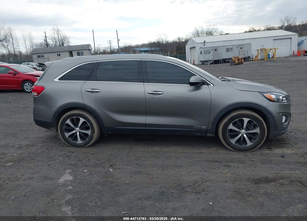 2018 KIA SORENTO 3.3L EX VIN: 5XYPHDA59JG394909