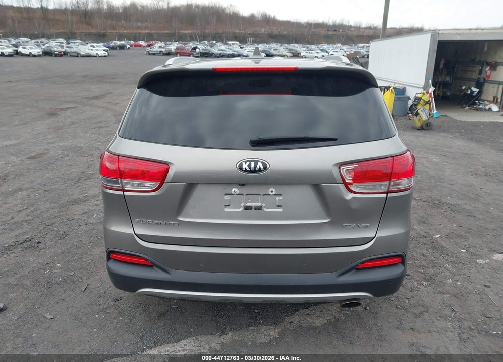 2018 KIA SORENTO 3.3L EX VIN: 5XYPHDA59JG394909