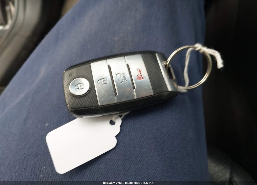 2018 KIA SORENTO 3.3L EX VIN: 5XYPHDA59JG394909