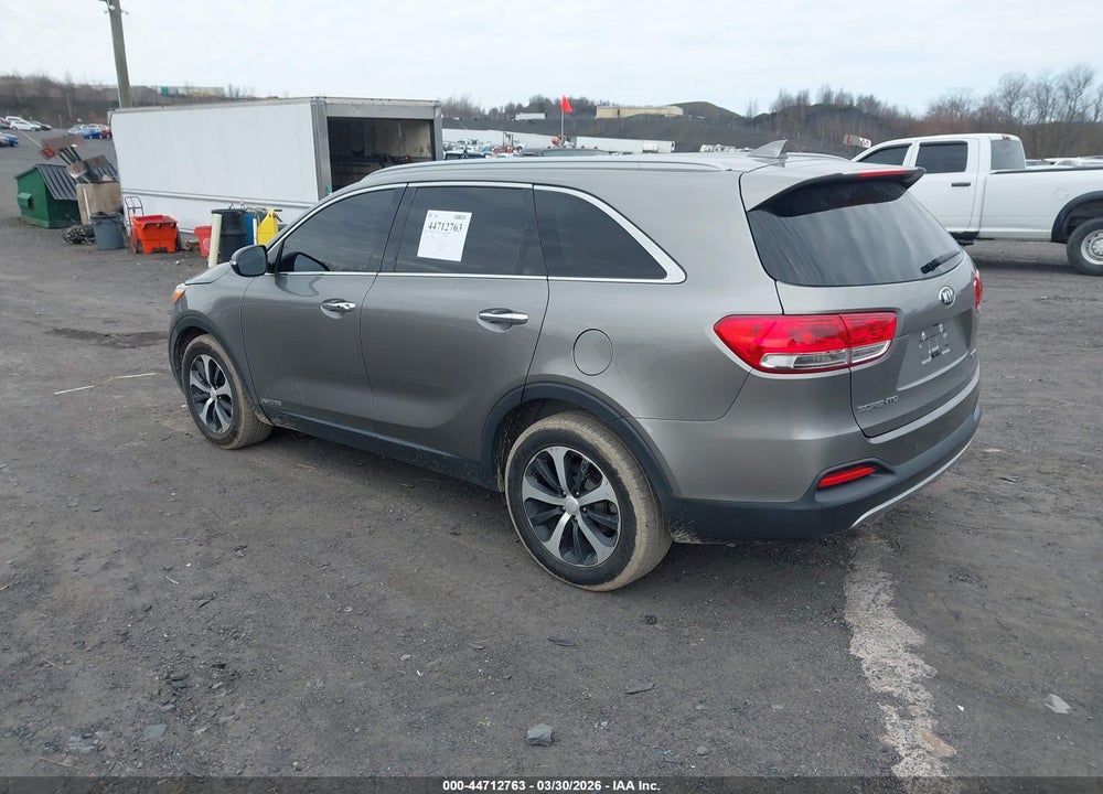 2018 KIA SORENTO 3.3L EX VIN: 5XYPHDA59JG394909