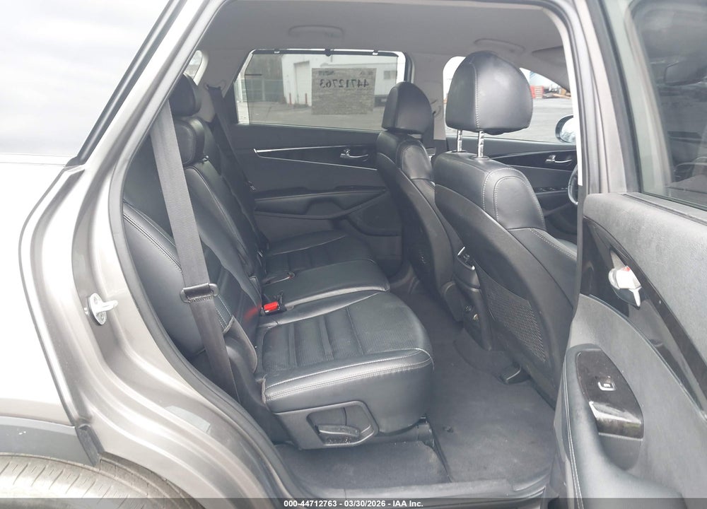 2018 KIA SORENTO 3.3L EX VIN: 5XYPHDA59JG394909
