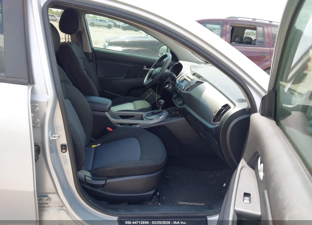 2016 KIA SPORTAGE LX VIN: KNDPB3AC9G7836278