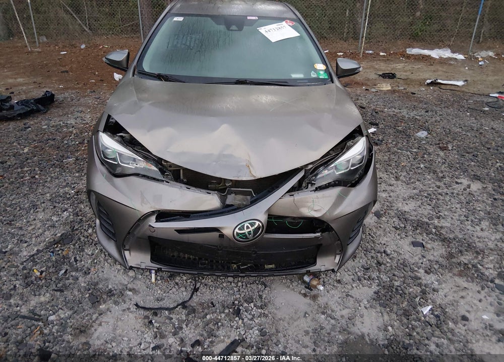 2018 TOYOTA COROLLA SE VIN: 5YFBURHE4JP780240