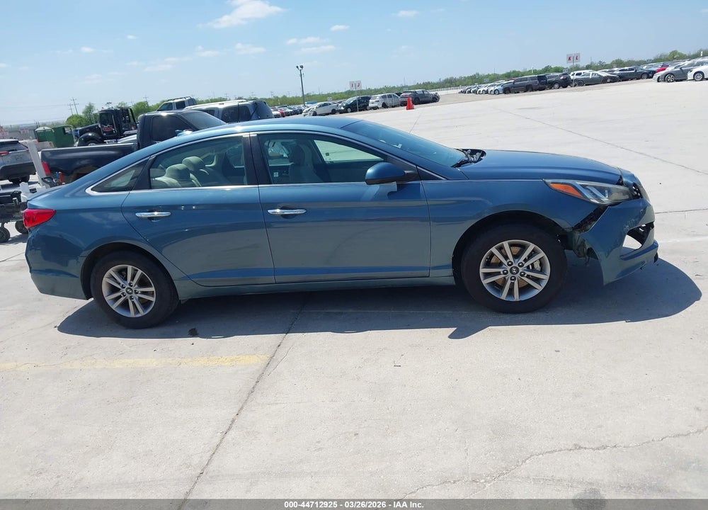 2016 HYUNDAI SONATA SE VIN: 5NPE24AF3GH286689