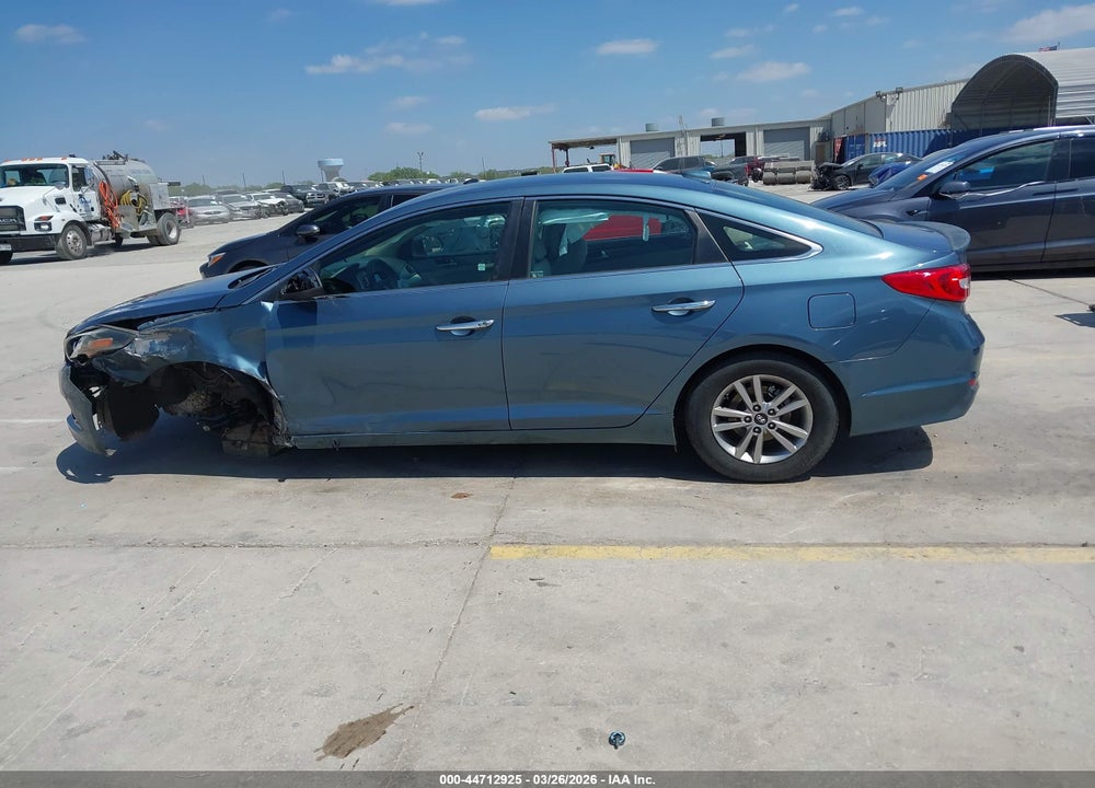 2016 HYUNDAI SONATA SE VIN: 5NPE24AF3GH286689