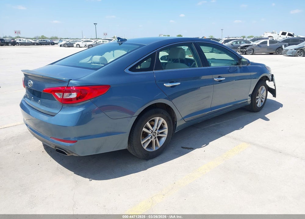 2016 HYUNDAI SONATA SE VIN: 5NPE24AF3GH286689