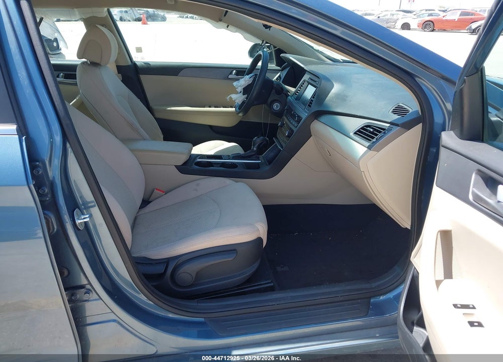 2016 HYUNDAI SONATA SE VIN: 5NPE24AF3GH286689