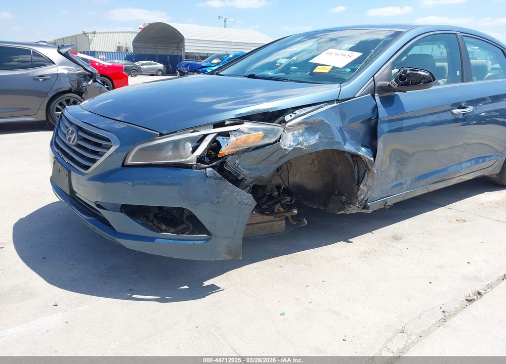 2016 HYUNDAI SONATA SE VIN: 5NPE24AF3GH286689