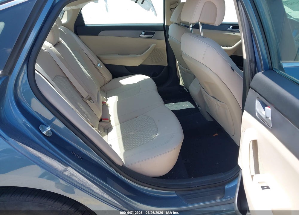 2016 HYUNDAI SONATA SE VIN: 5NPE24AF3GH286689