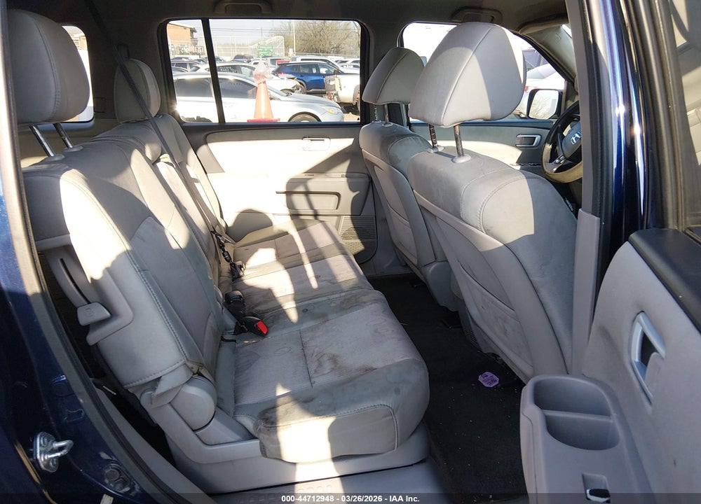 2014 HONDA PILOT EX VIN: 5FNYF3H45EB018321