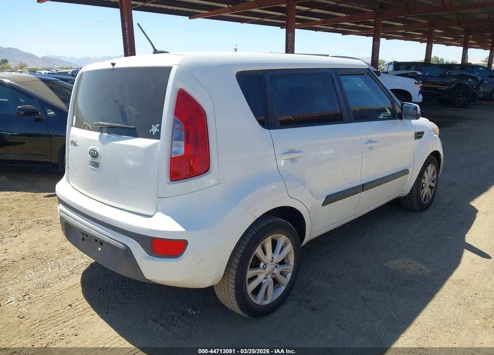 2012 KIA SOUL + VIN: KNDJT2A67C7408856