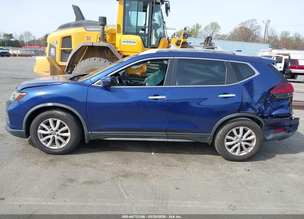 2019 NISSAN ROGUE SV VIN: JN8AT2MT1KW260052