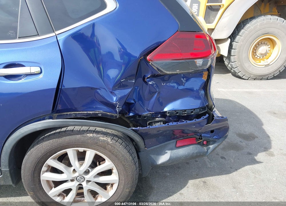 2019 NISSAN ROGUE SV VIN: JN8AT2MT1KW260052