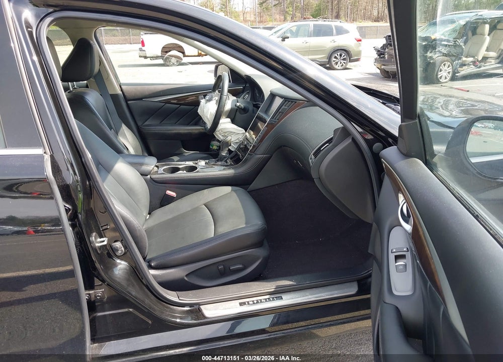 2019 INFINITI Q50 3.0T LUXE VIN: JN1EV7AR3KM551275
