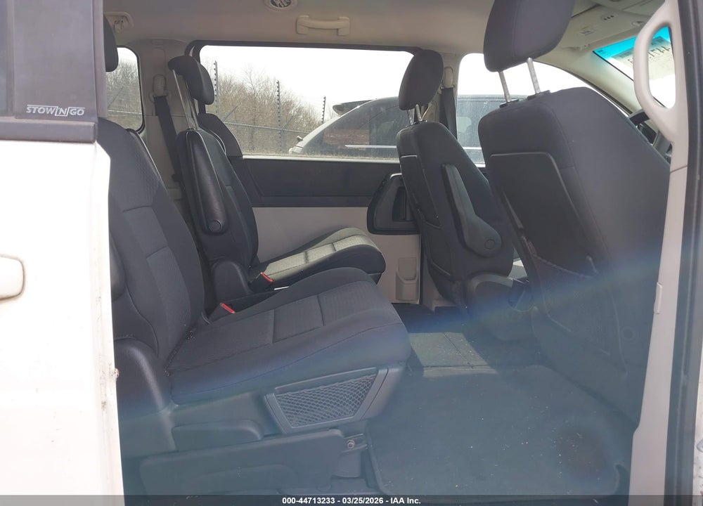 2010 DODGE GRAND CARAVAN SXT VIN: 2D4RN5D18AR232736