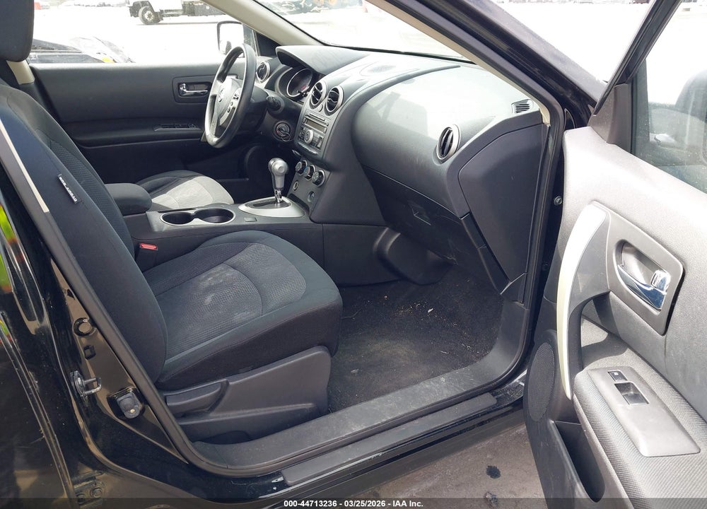 2013 NISSAN ROGUE S VIN: JN8AS5MV9DW131551