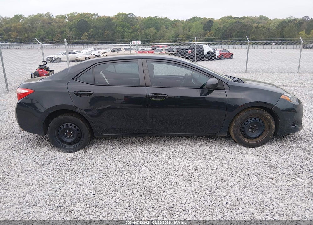 2018 TOYOTA COROLLA LE VIN: 2T1BURHE6JC095351