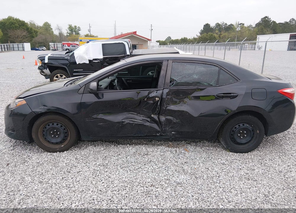 2018 TOYOTA COROLLA LE VIN: 2T1BURHE6JC095351