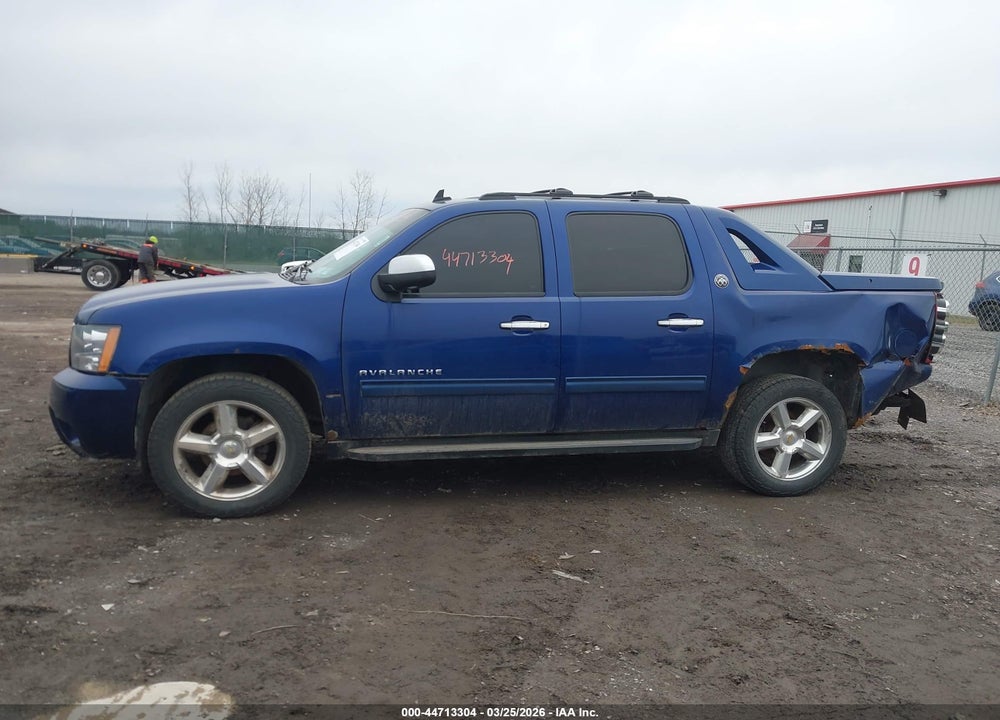 2013 CHEVROLET AVALANCHE LS VIN: 3GNTKEE71DG378024