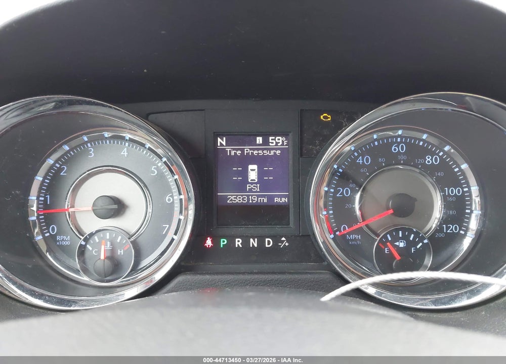 2011 CHRYSLER TOWN & COUNTRY TOURING-L VIN: 2A4RR8DG9BR666747