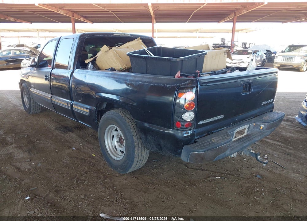 2000 CHEVROLET SILVERADO 1500 LS VIN: 2GCEC19TXY1327330