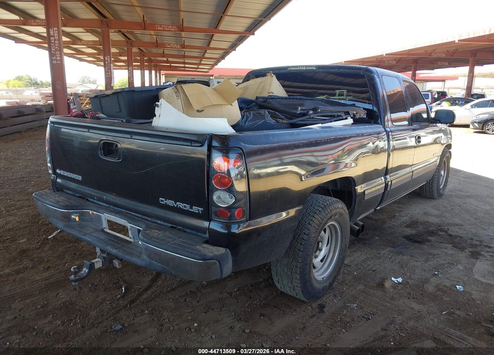2000 CHEVROLET SILVERADO 1500 LS VIN: 2GCEC19TXY1327330