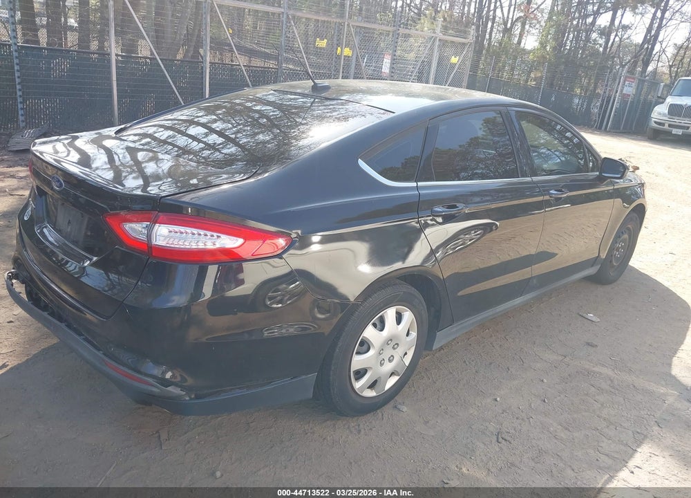 2013 FORD FUSION S VIN: 3FA6P0G72DR203105