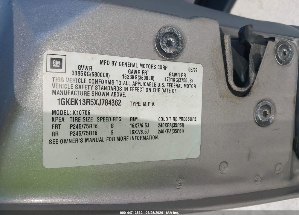 1999 GMC YUKON SLE VIN: 1GKEK13R5XJ784362